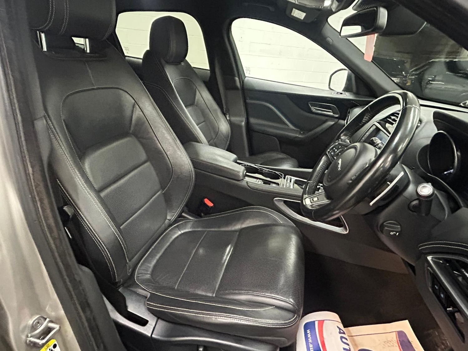 Used Jaguar F-Pace 2016 for sale - 77202577: Photo 4