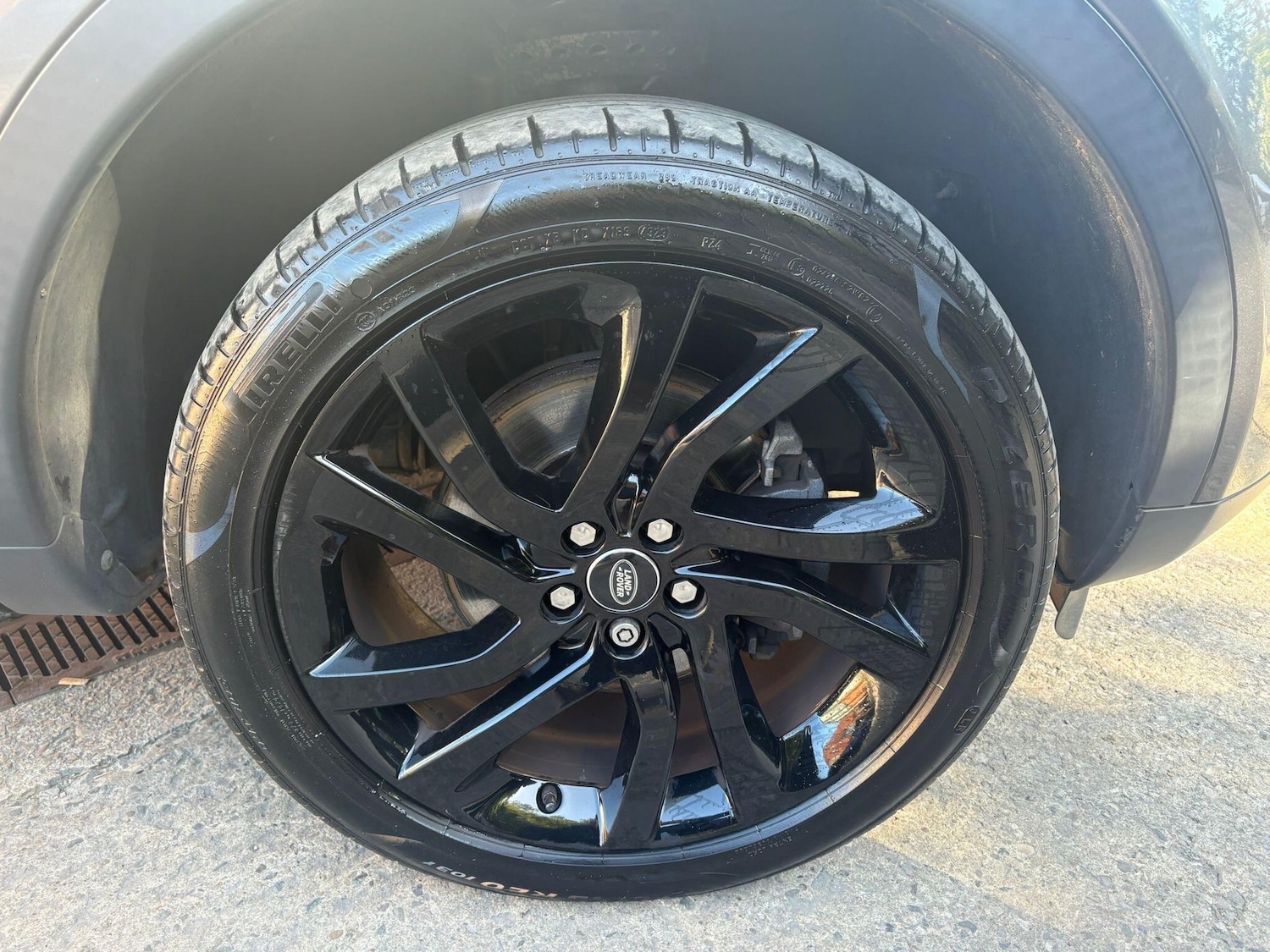 Used Land Rover Discovery Sport 2016 for sale - 76072778: Photo 12