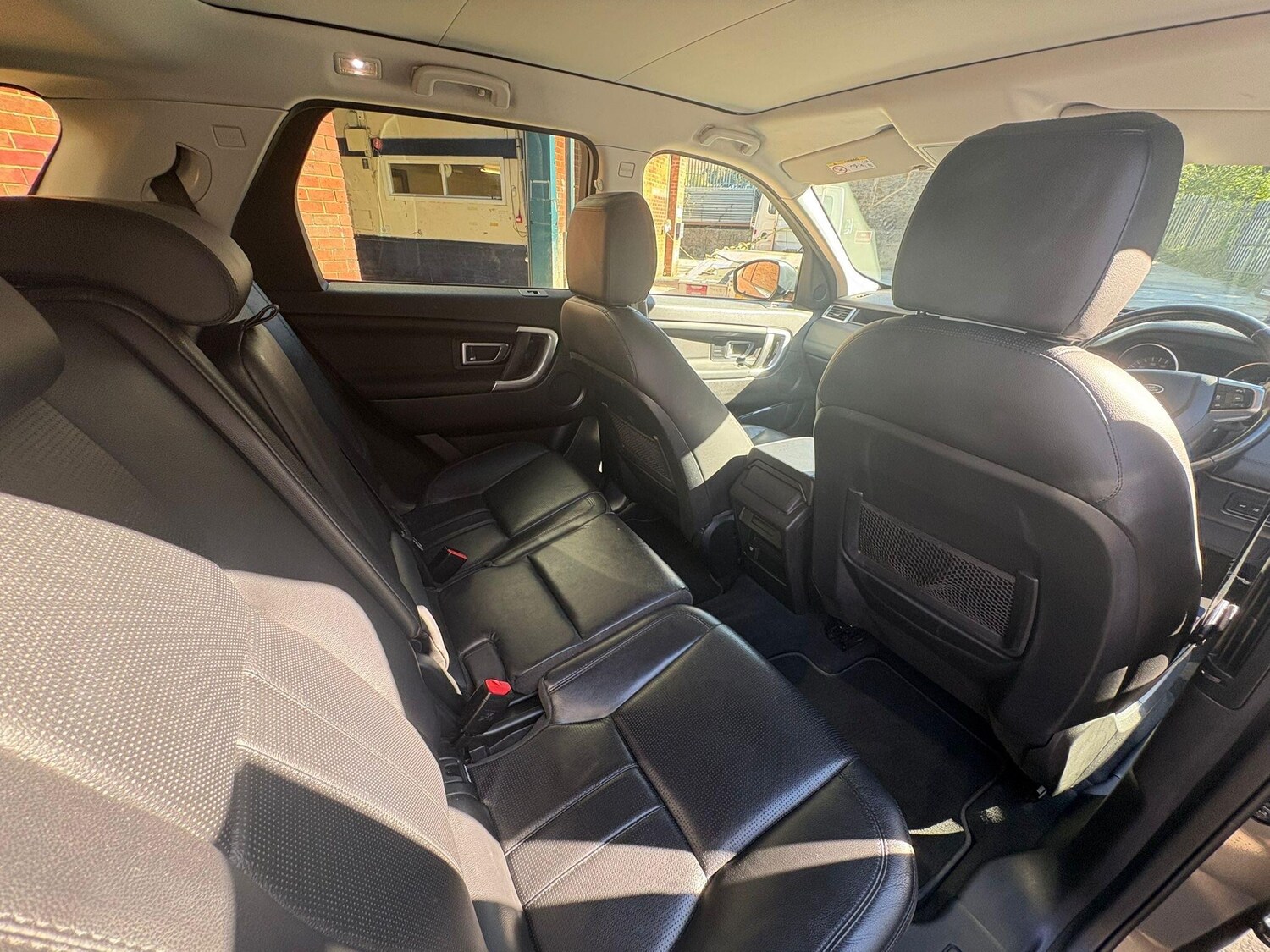 Used Land Rover Discovery Sport 2016 for sale - 76072778: Photo 23
