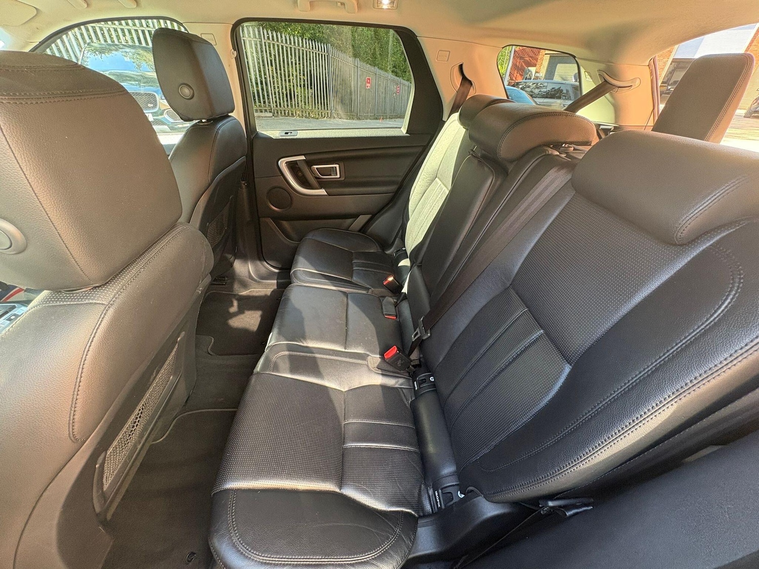 Used Land Rover Discovery Sport 2016 for sale - 76072778: Photo 29