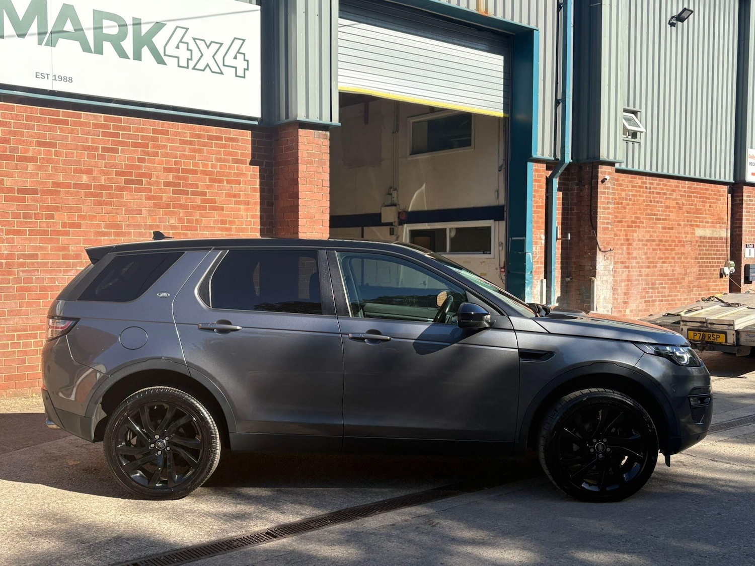 Used Land Rover Discovery Sport 2016 for sale - 76072778: Photo 32