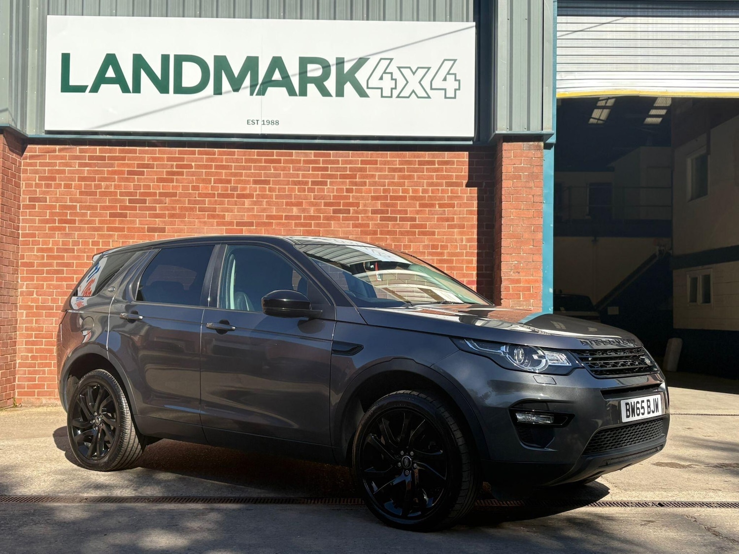 Used Land Rover Discovery Sport 2016 for sale - 76072778: Photo 4