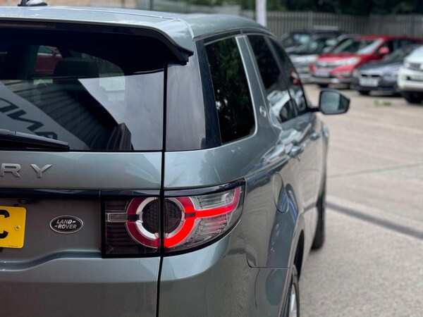 Used Land Rover Discovery Sport 2015 for sale - 75351395: Photo 16