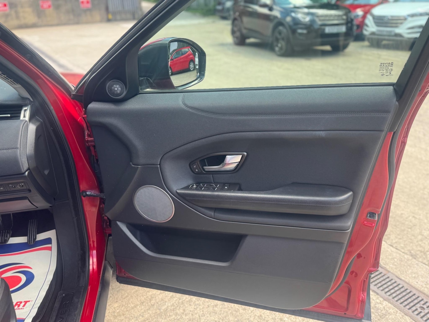 Used Land Rover Range Rover Evoque 2017 for sale - 76456905: Photo 31