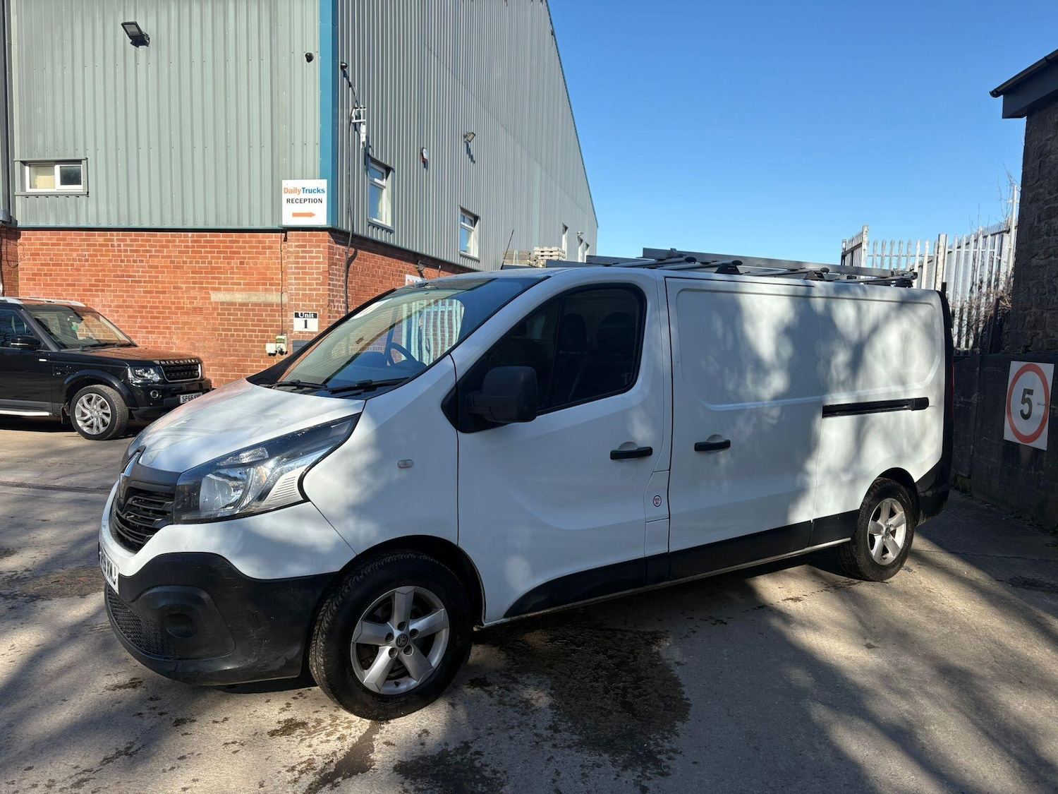 Used Renault Trafic 2019 for sale - 77737151: Photo 2