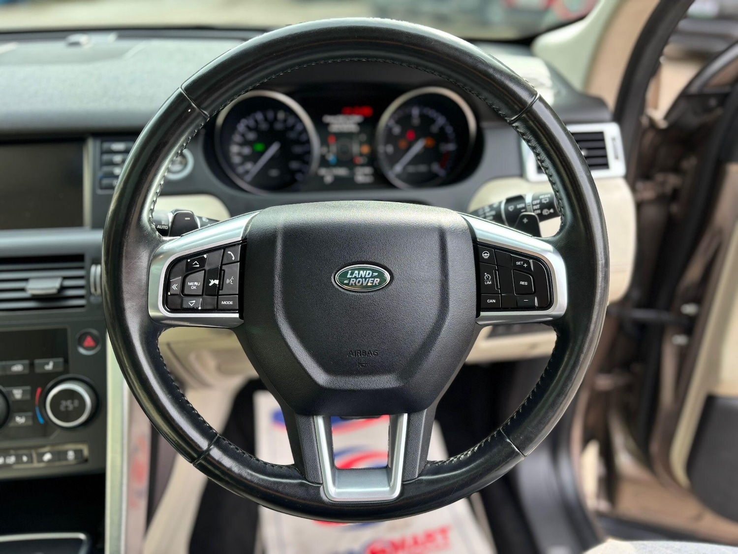Used Land Rover Discovery Sport 2015 for sale - 76109884: Photo 32