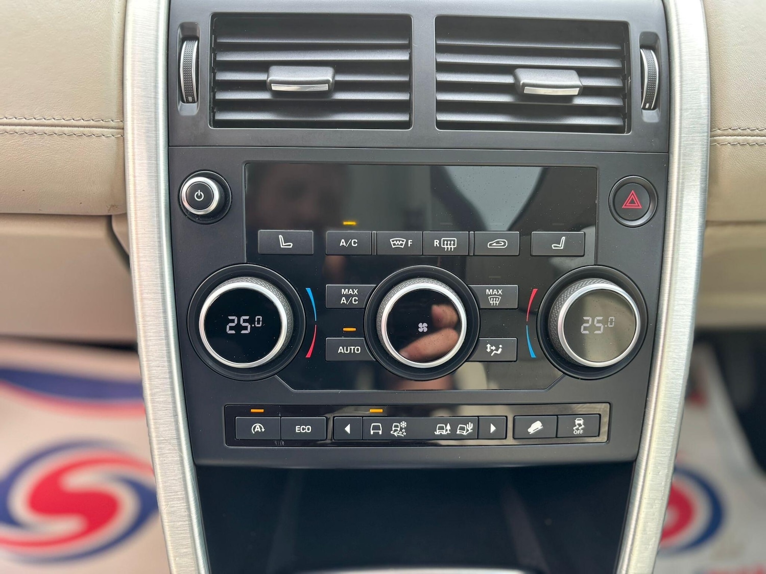 Used Land Rover Discovery Sport 2015 for sale - 76109884: Photo 39