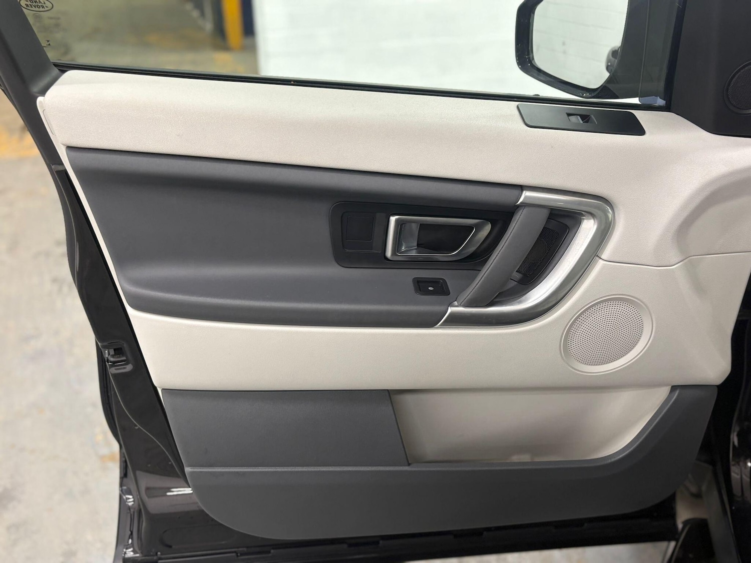 Used Land Rover Discovery Sport for sale - 77599055: Photo 24