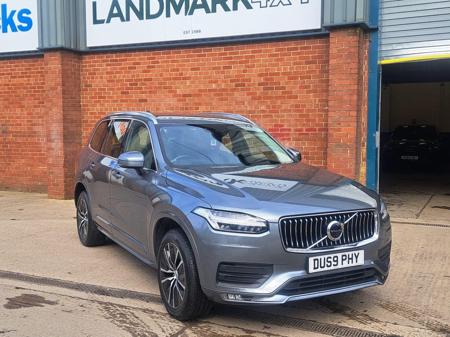 Used Volvo XC90 2019 for sale - 76152760: Photo 2