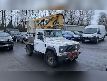 Land Rover Defender feature image