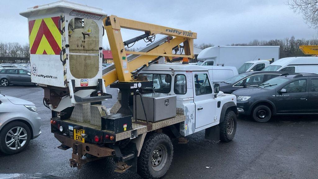 Used Land Rover Defender 2013 for sale - 77279497: Photo 4