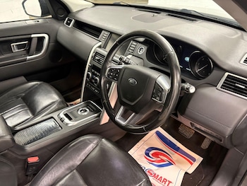 Used Land Rover Discovery Sport 2017 for sale - 77066677: Photo