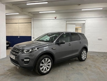 Used Land Rover Discovery Sport 2017 for sale - 77066677: Photo