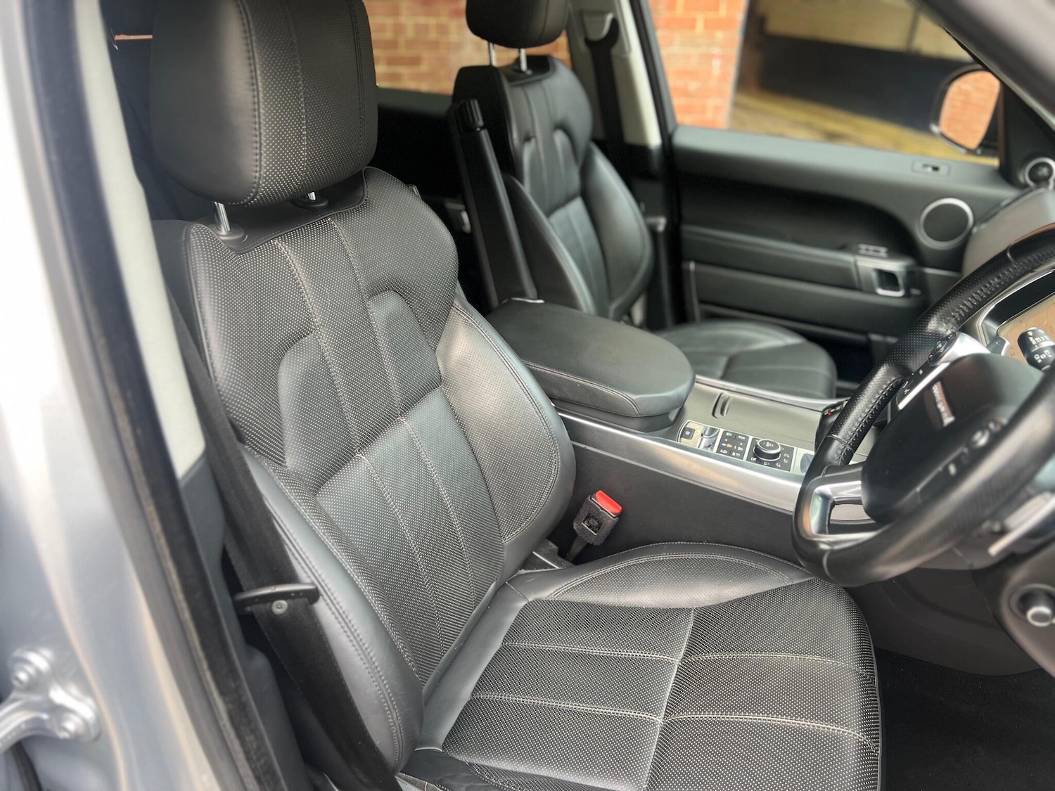 Used Land Rover Range Rover Sport 2018 for sale - 76425703: Photo 15