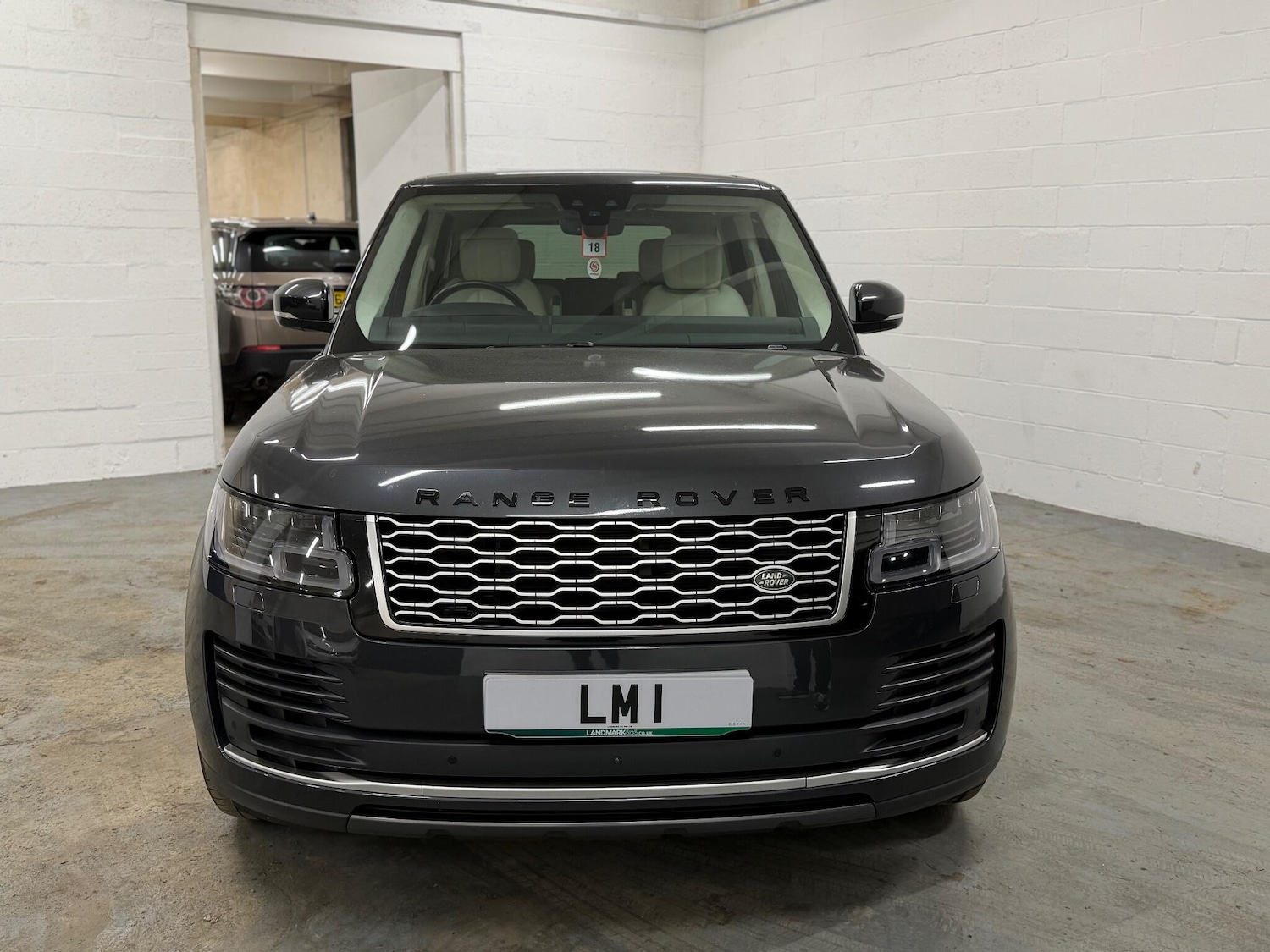 Used Land Rover Range Rover 2019 for sale - 77892983: Photo 2