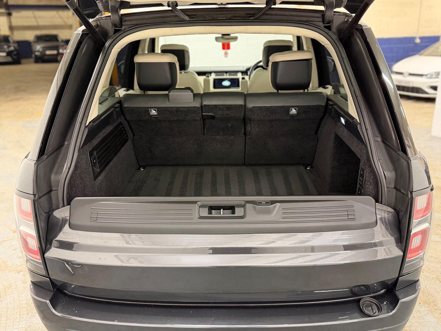 Used Land Rover Range Rover 2019 for sale - 77892983: Photo 40