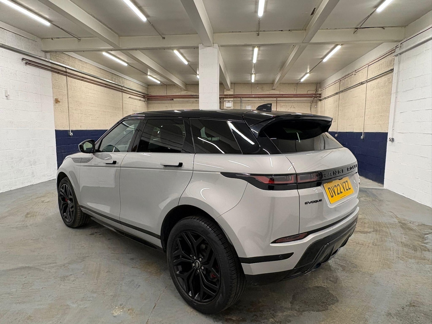 Used Land Rover Range Rover Evoque 2022 for sale - 77229397: Photo 3