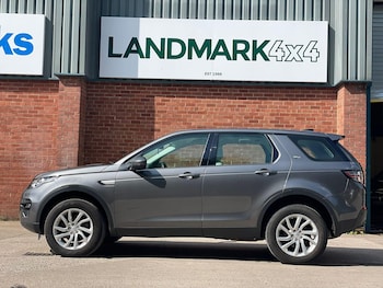 Used Land Rover Discovery Sport 2019 for sale - 76441121: Photo