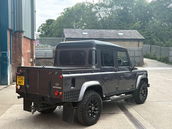 Used Land Rover Defender 110 2015 for sale - 75552614: Photo