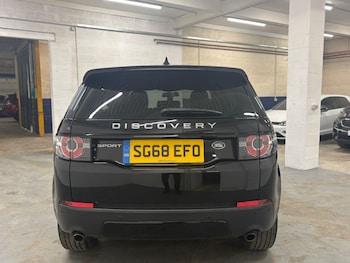 Used Land Rover Discovery Sport 2018 for sale - 76657653: Photo