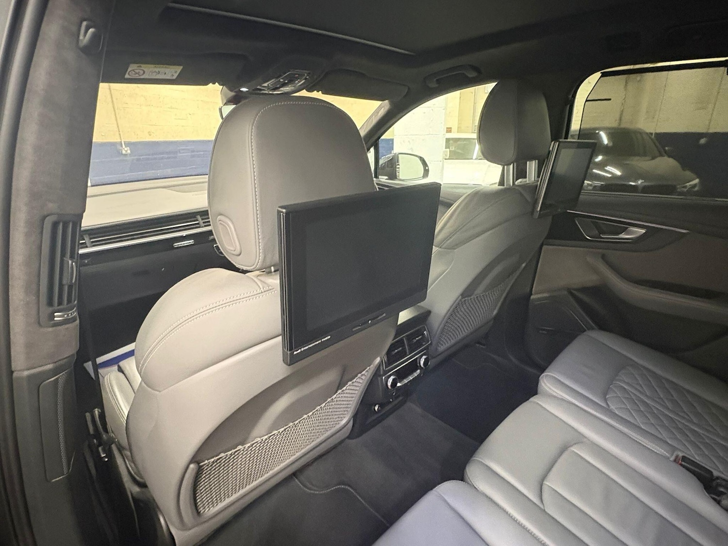 Used Audi Q7 2018 for sale - 77940678: Photo 3