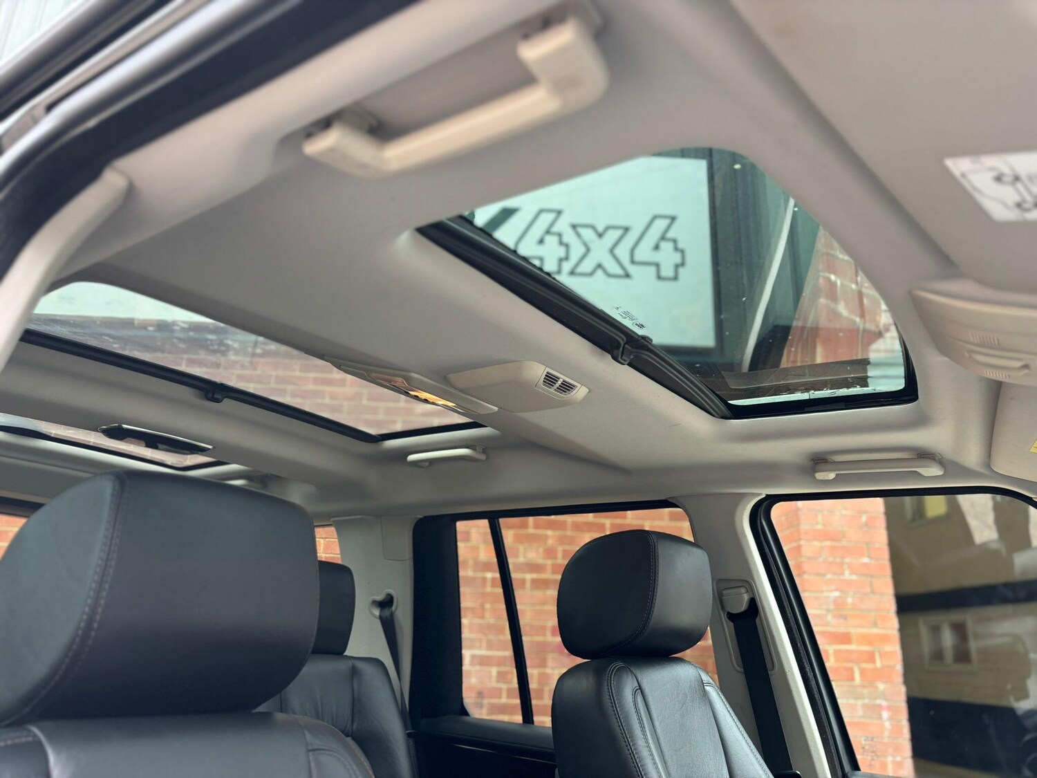 Used Land Rover Discovery 4 2016 for sale - 76260353: Photo 29