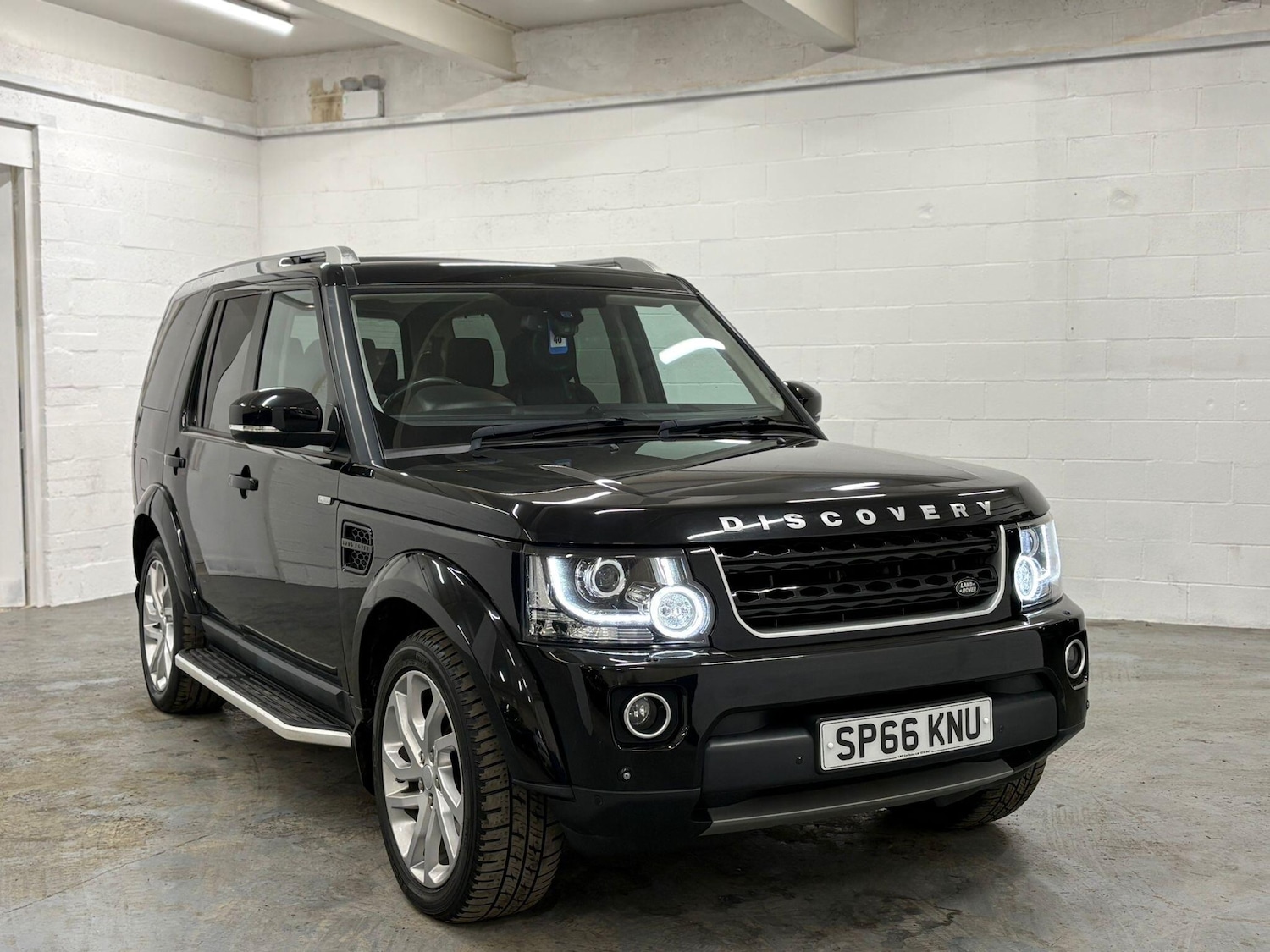 Used Land Rover Discovery 4 2016 for sale - 76260353: Photo 50