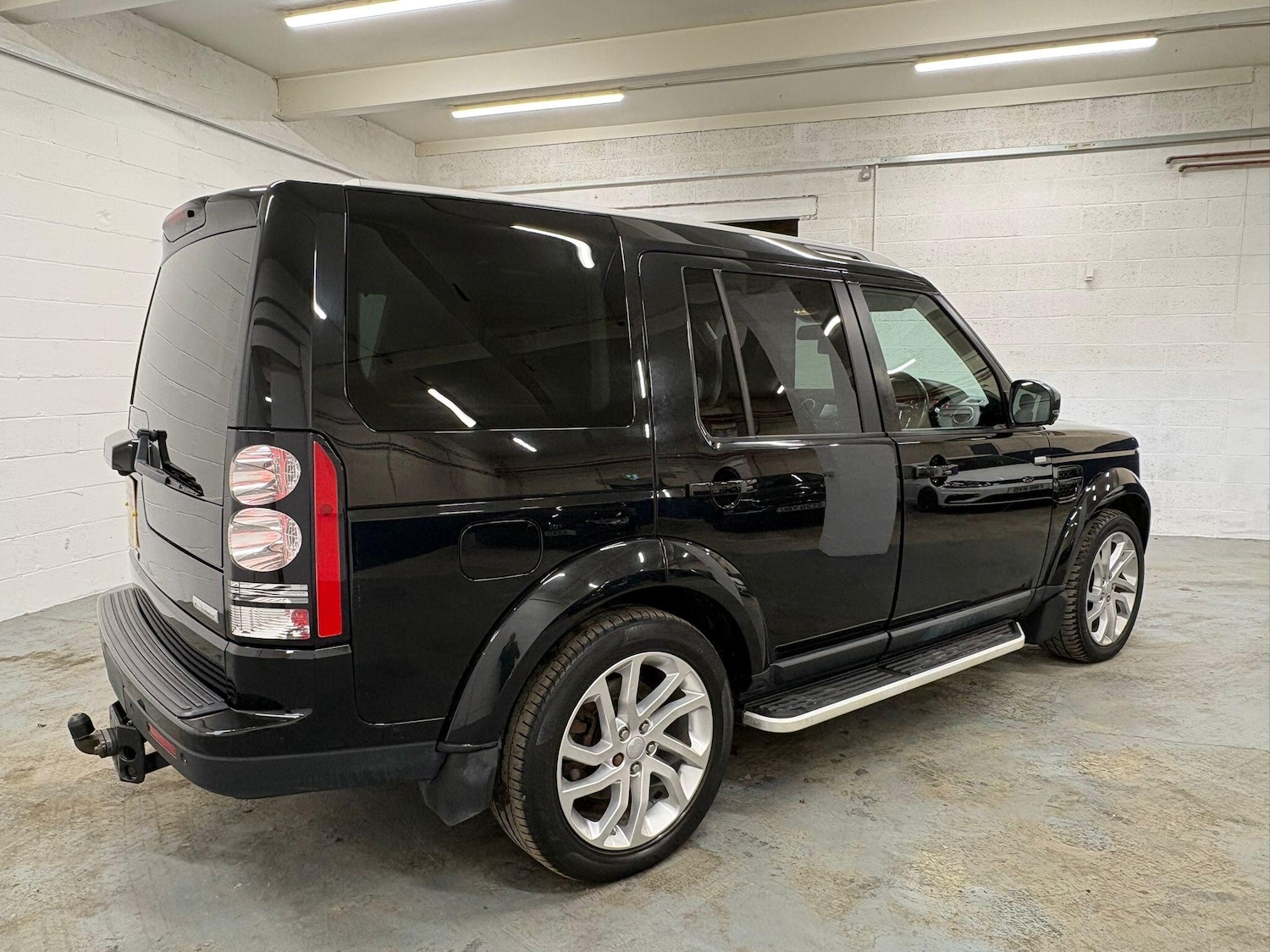 Used Land Rover Discovery 4 2016 for sale - 76260353: Photo 54