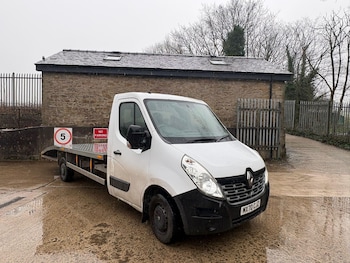 Renault Master feature image
