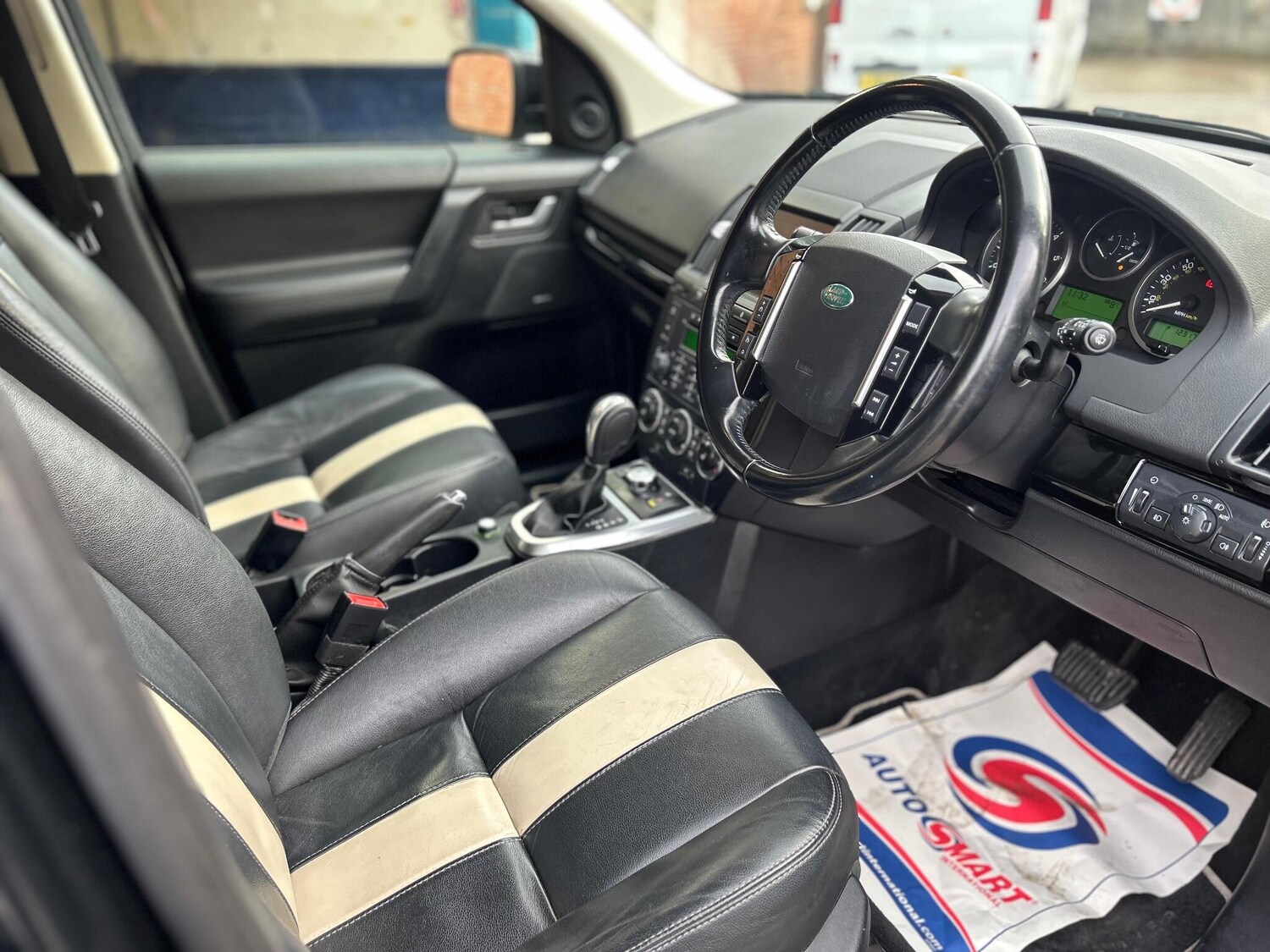 Used Land Rover Freelander 2 2011 for sale - 76424677: Photo 13