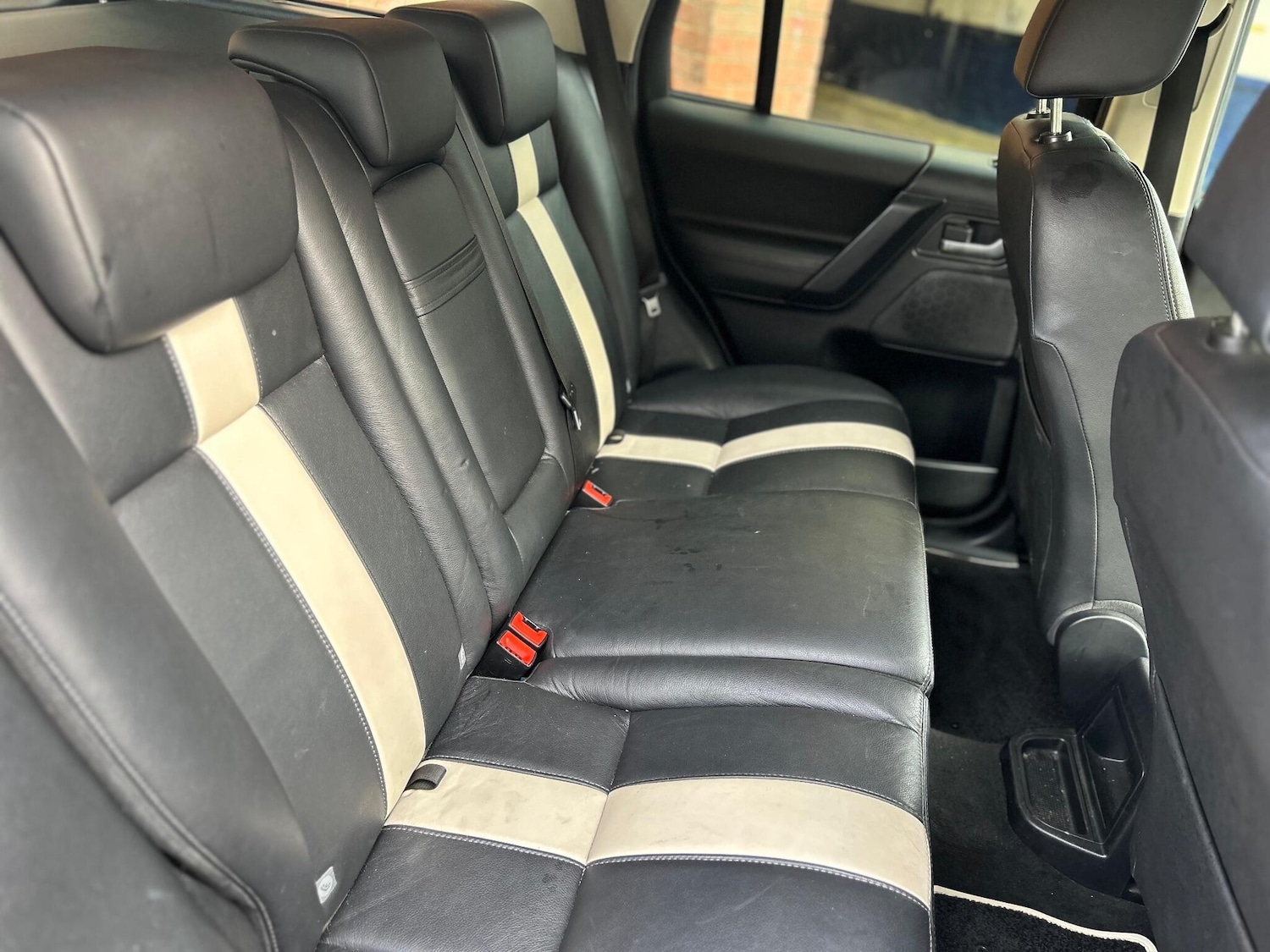 Used Land Rover Freelander 2 2011 for sale - 76424677: Photo 15