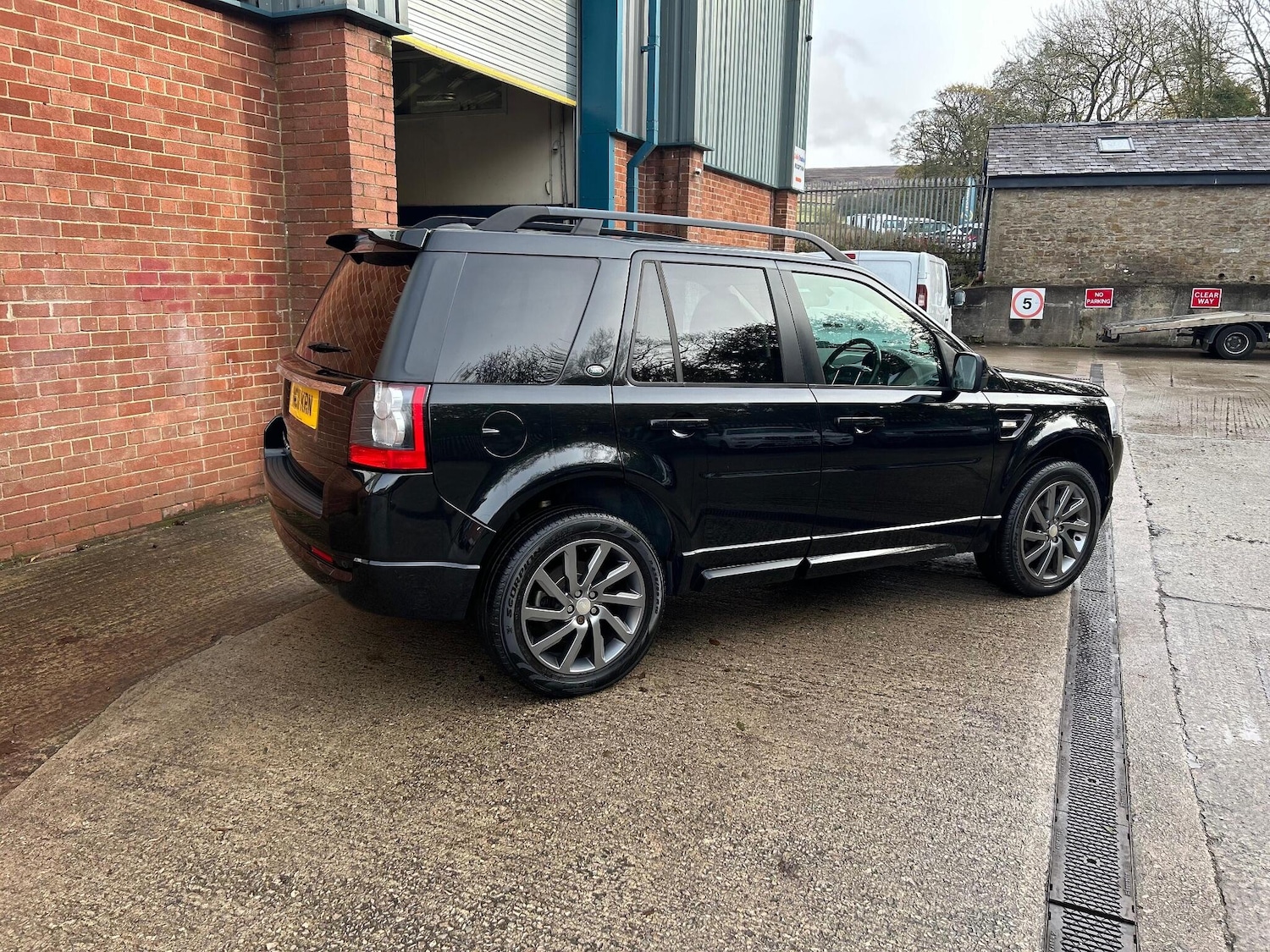 Used Land Rover Freelander 2 2011 for sale - 76424677: Photo 7