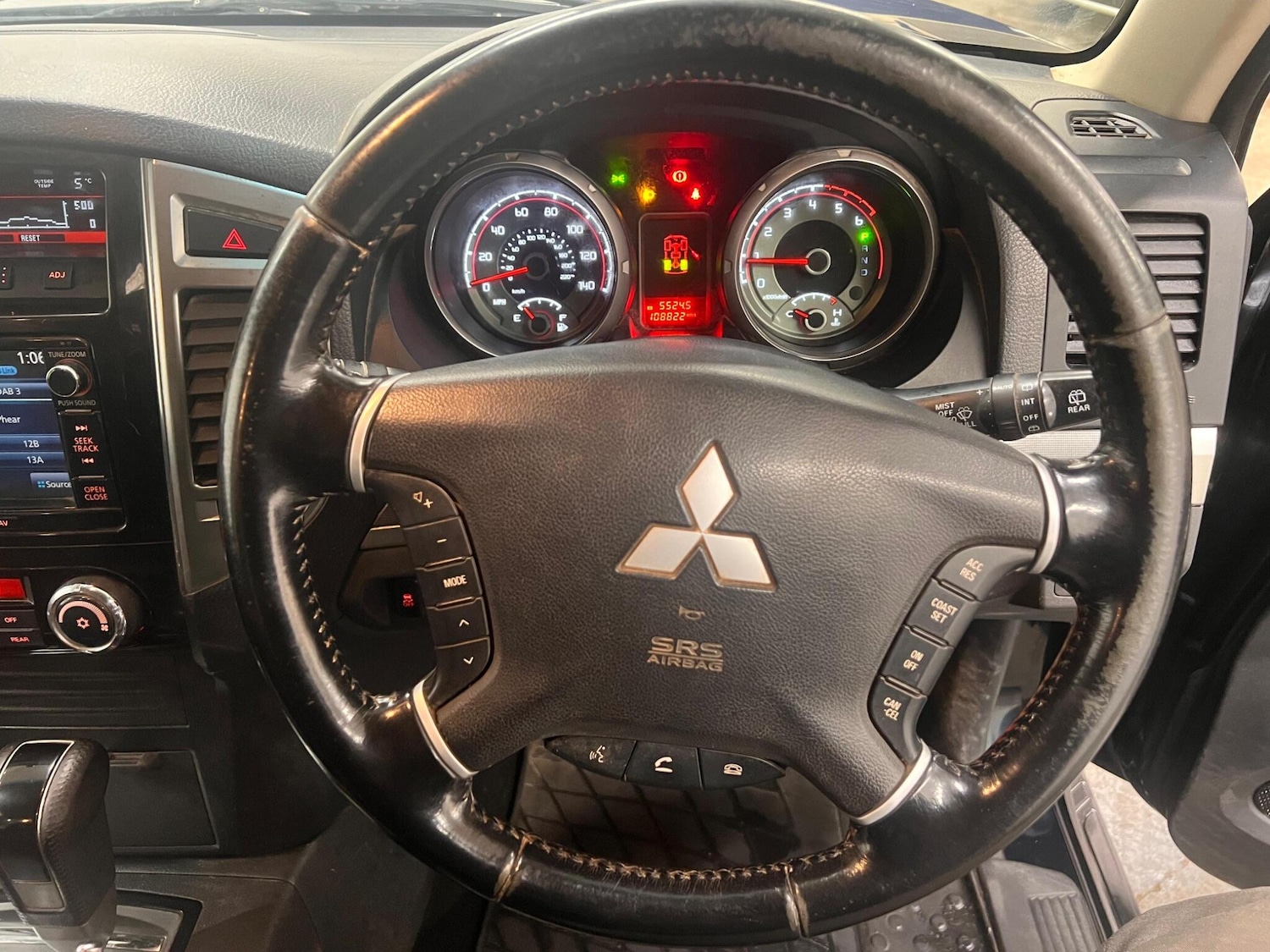 Used Mitsubishi Shogun 2017 for sale - 77633454: Photo 24