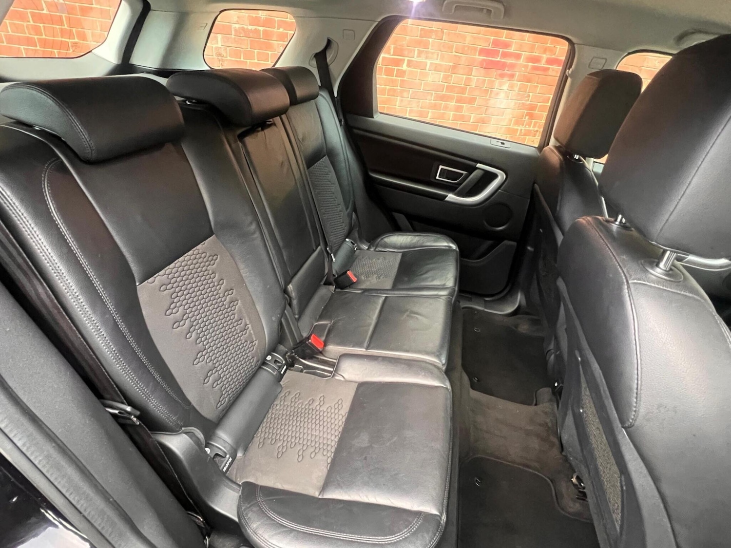 Used Land Rover Discovery Sport 2018 for sale - 76511799: Photo 27