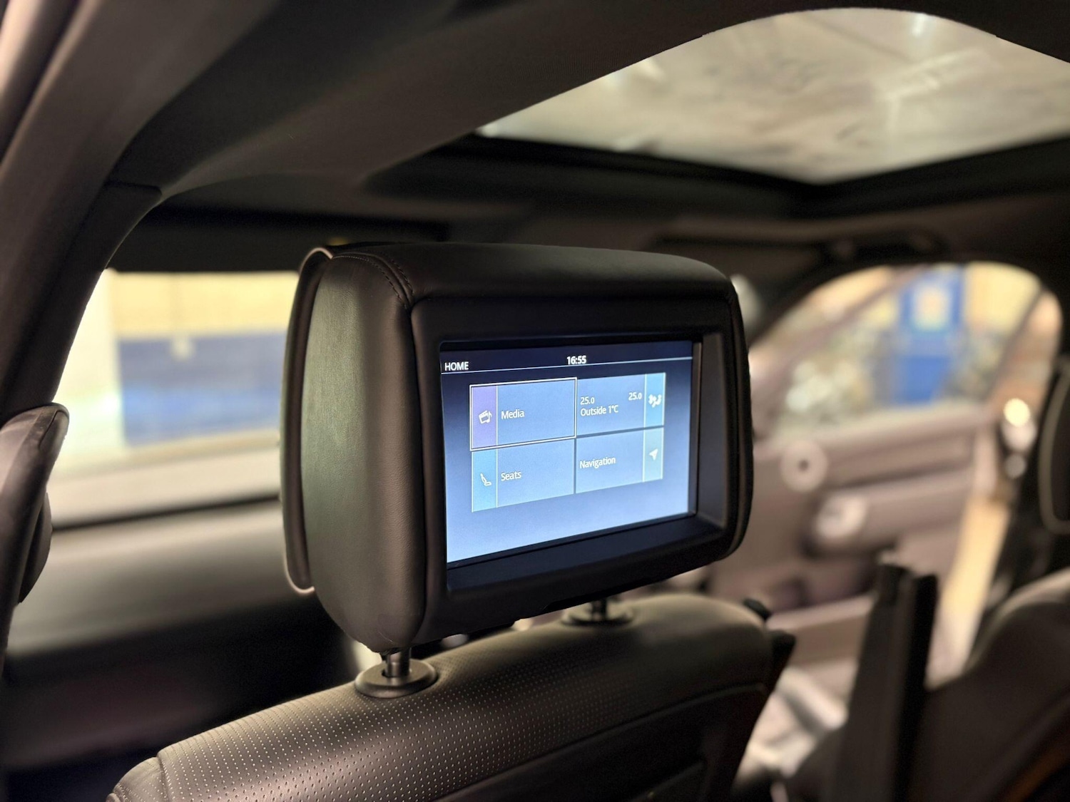 Used Land Rover Discovery 2018 for sale - 76607169: Photo 13