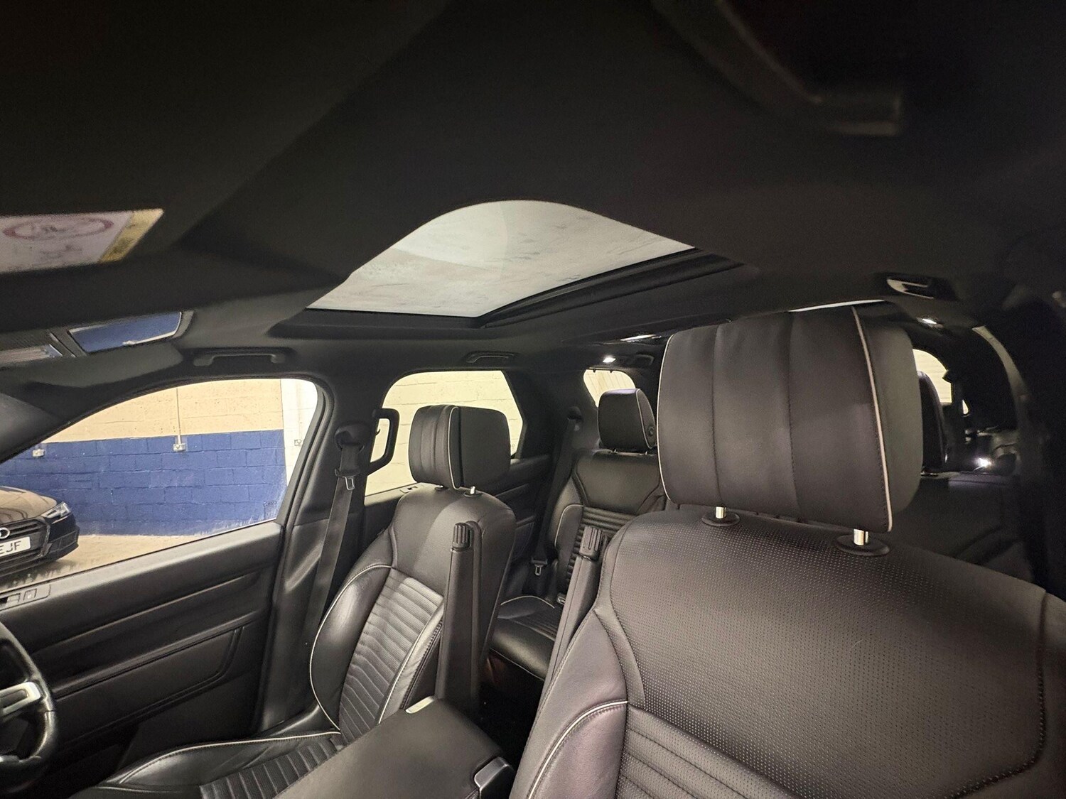 Used Land Rover Discovery 2018 for sale - 76607169: Photo 25