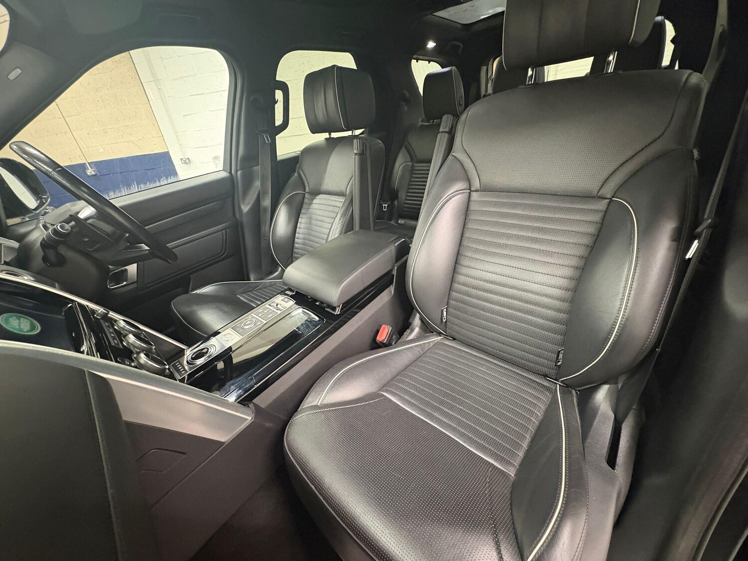 Used Land Rover Discovery 2018 for sale - 76607169: Photo 29