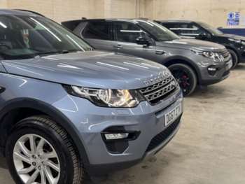Used Land Rover Discovery Sport 2017 for sale - 74751547: Photo