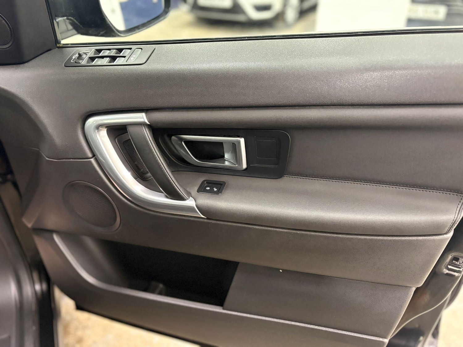 Used Land Rover Discovery Sport for sale - 77549627: Photo 28