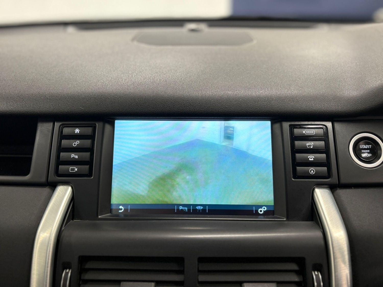 Used Land Rover Discovery Sport for sale - 77549627: Photo 33