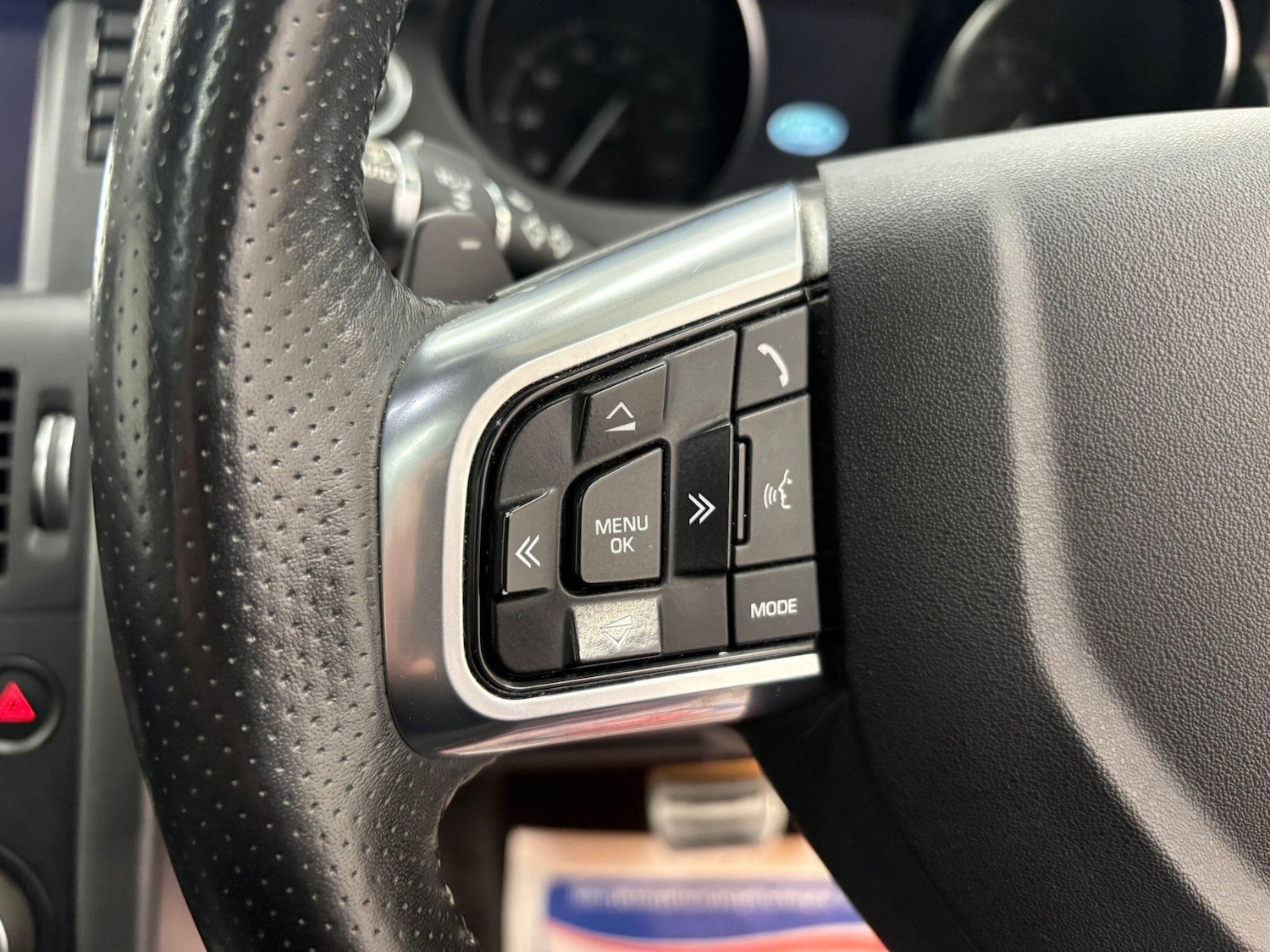 Used Land Rover Discovery Sport 2017 for sale - 76742722: Photo 14