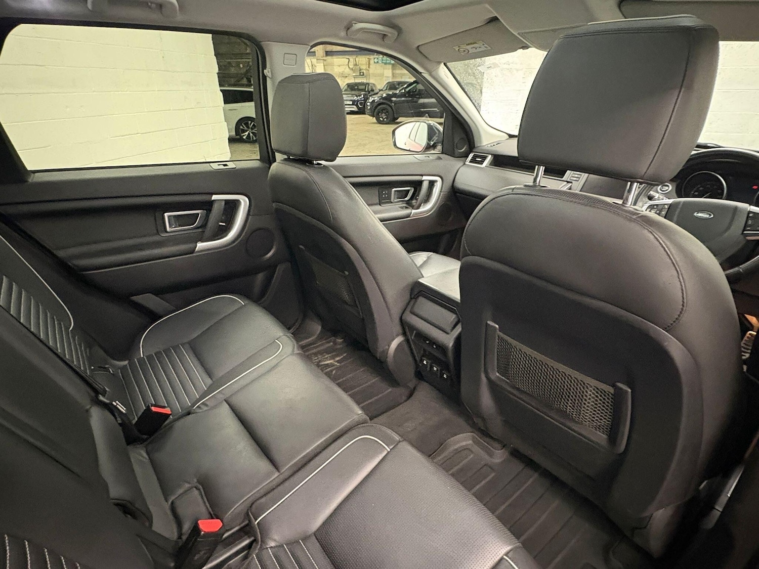 Used Land Rover Discovery Sport 2017 for sale - 76742722: Photo 15