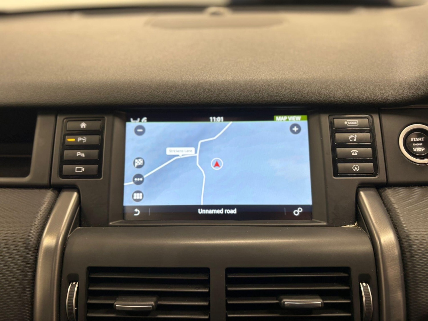 Used Land Rover Discovery Sport 2017 for sale - 76742722: Photo 18