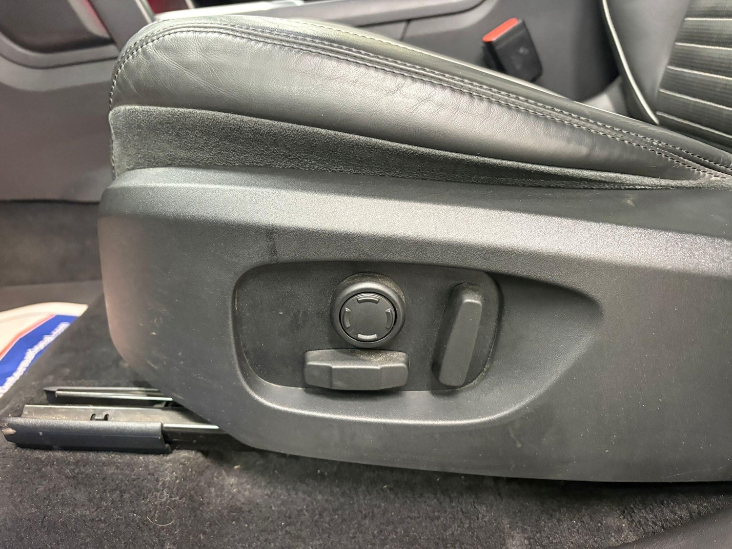 Used Land Rover Discovery Sport 2017 for sale - 76742722: Photo 25