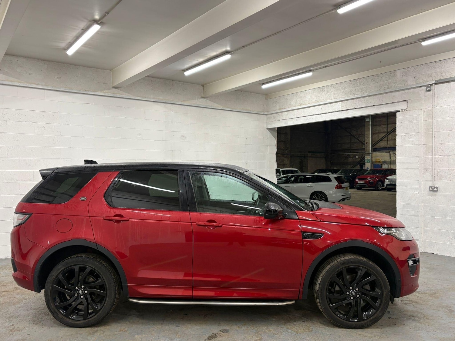 Used Land Rover Discovery Sport 2017 for sale - 76742722: Photo 30