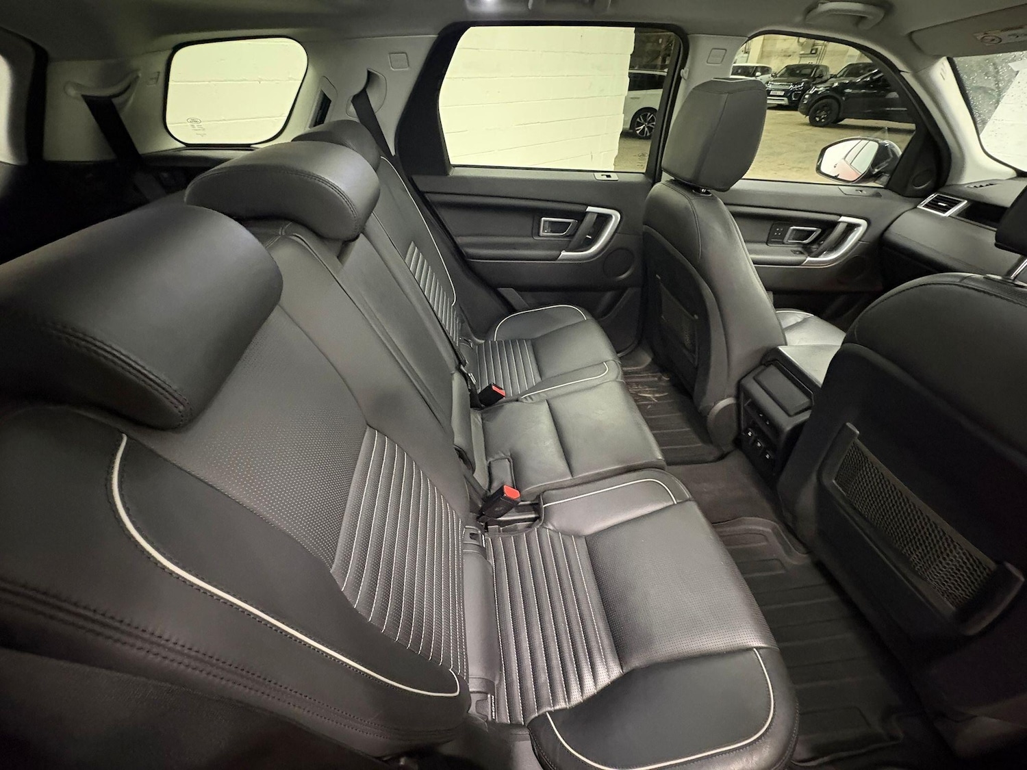 Used Land Rover Discovery Sport 2017 for sale - 76742722: Photo 33