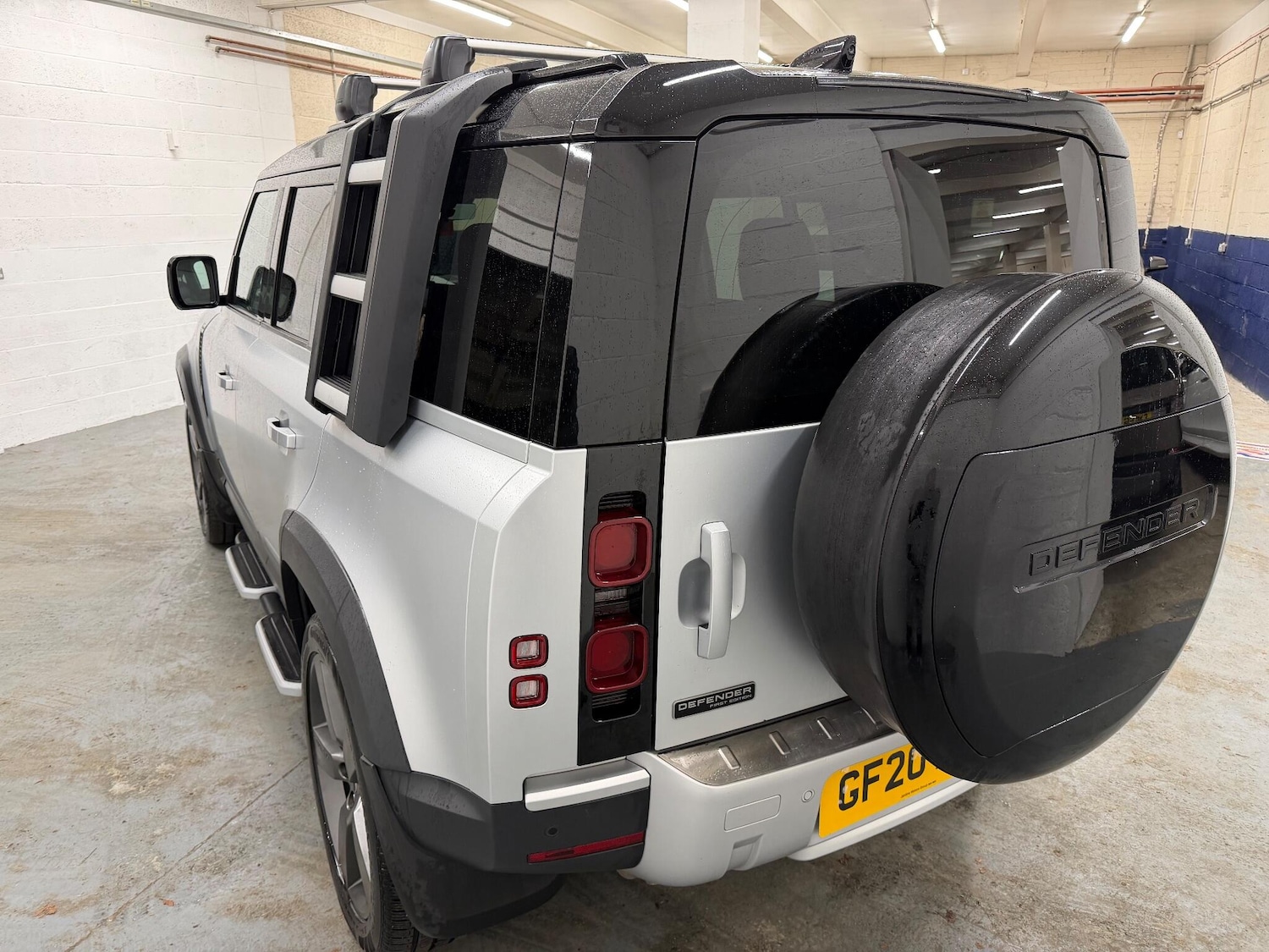 Used Land Rover Defender 110 for sale - 77191241: Photo 5