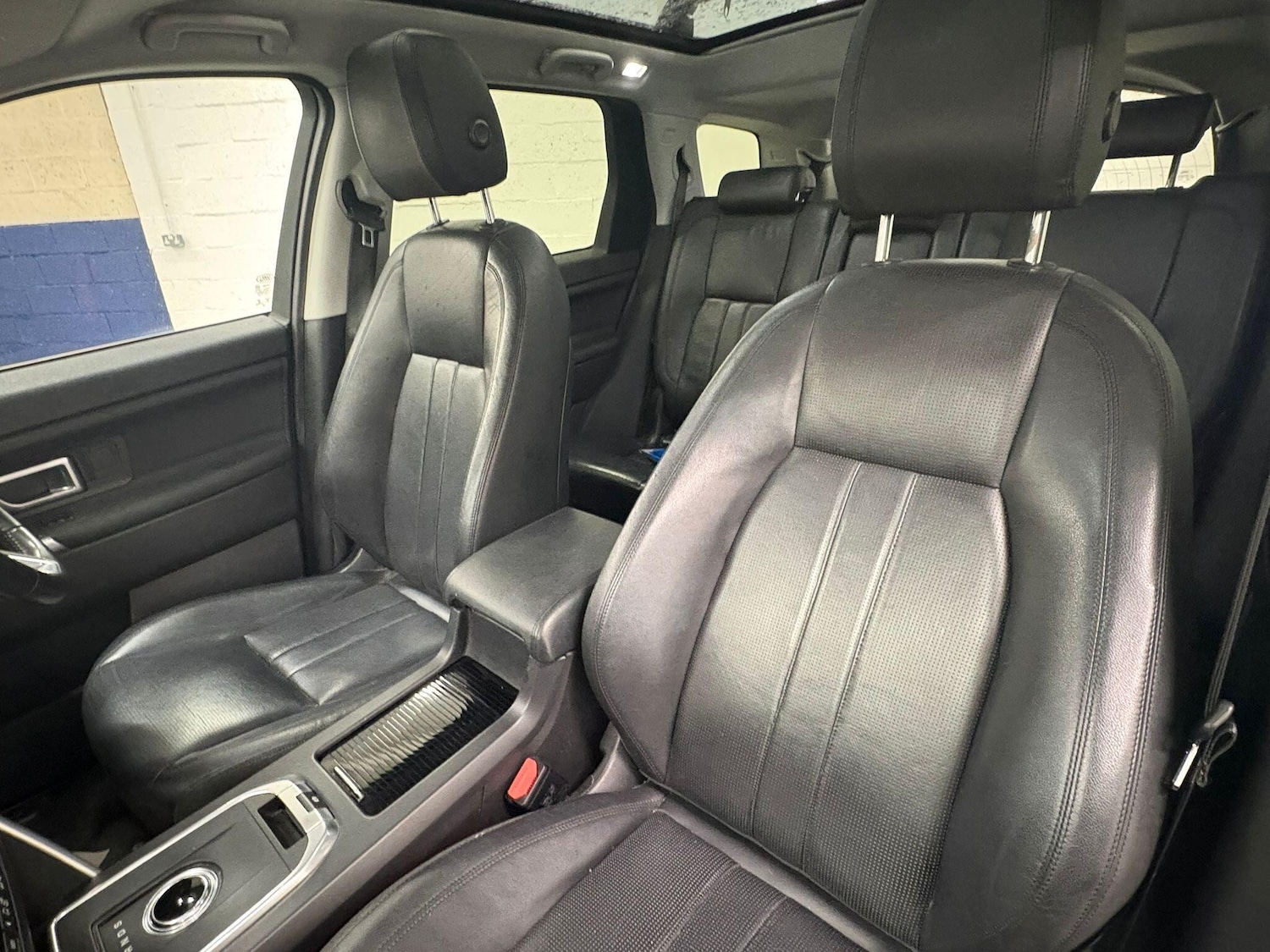 Used Land Rover Discovery Sport 2017 for sale - 76765159: Photo 33