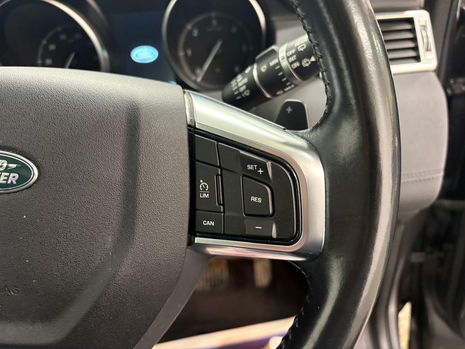 Used Land Rover Discovery Sport 2017 for sale - 76765159: Photo 68