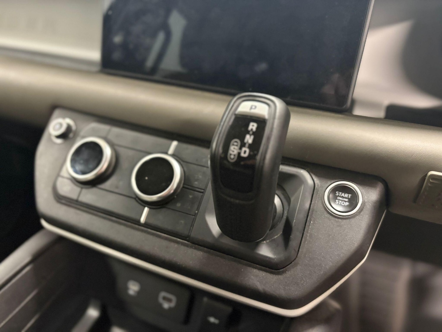 Used Land Rover Defender 110 2020 for sale - 77039772: Photo 22